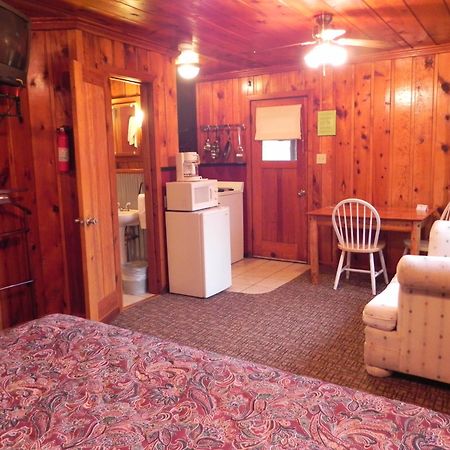 Apache Village Cabins 鲁伊多索 外观 照片