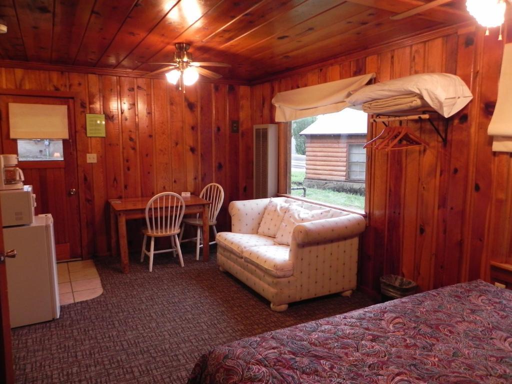 Apache Village Cabins 鲁伊多索 客房 照片