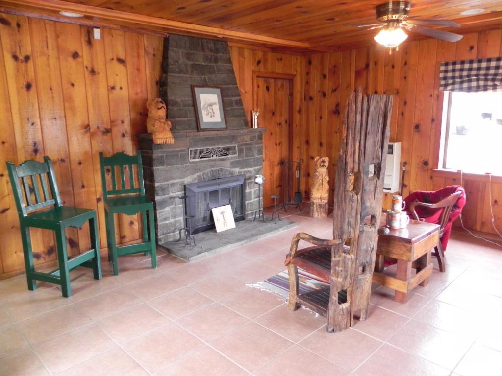 Apache Village Cabins 鲁伊多索 外观 照片